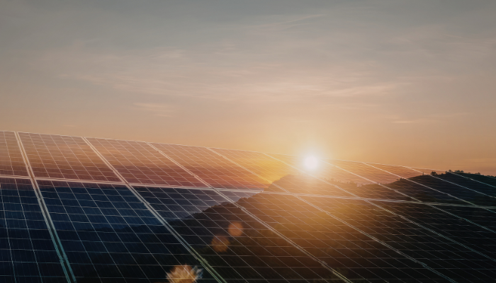 Solar panel outpur per day depends on the sunlight